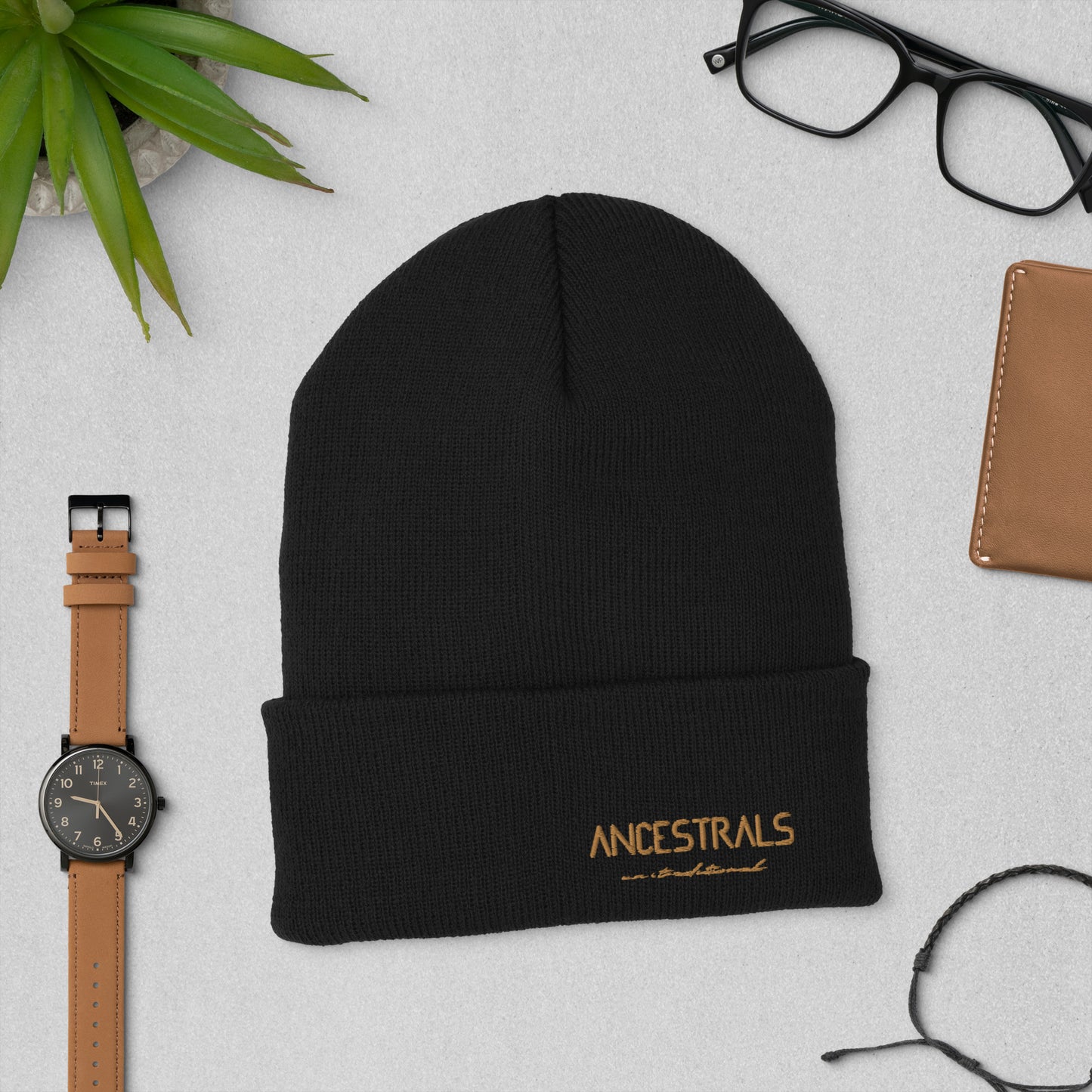 Gorro con borde vuelto "Ancestrals, texto oro viejo"