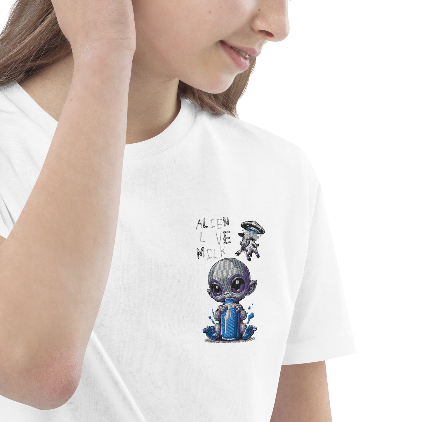 Kinder-T-Shirt aus Bio-Baumwolle „Aliens Love Milk, Stickerei auf der linken Brust“