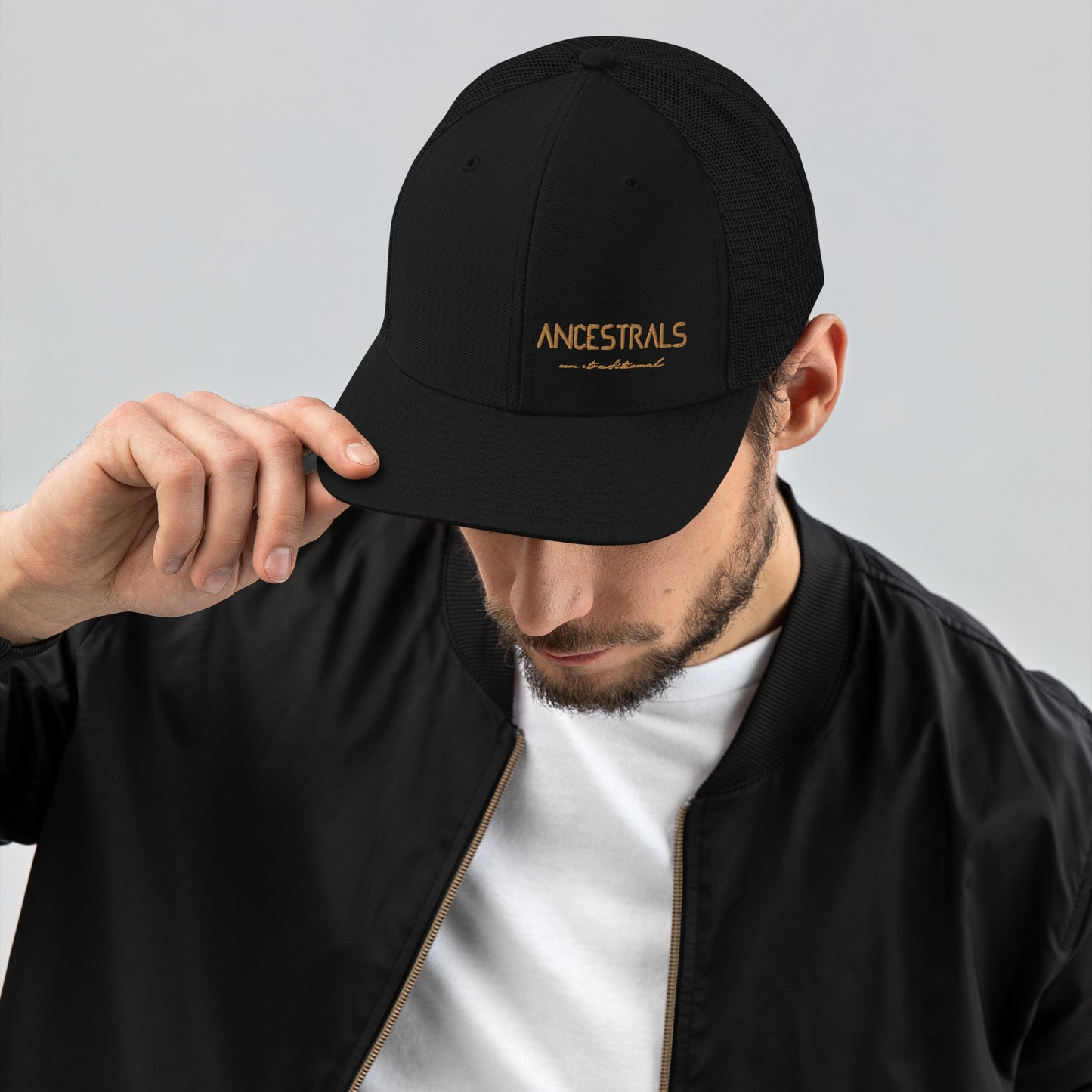 Gorra Snapback Trucker "Ancestrals, texto oro viejo"