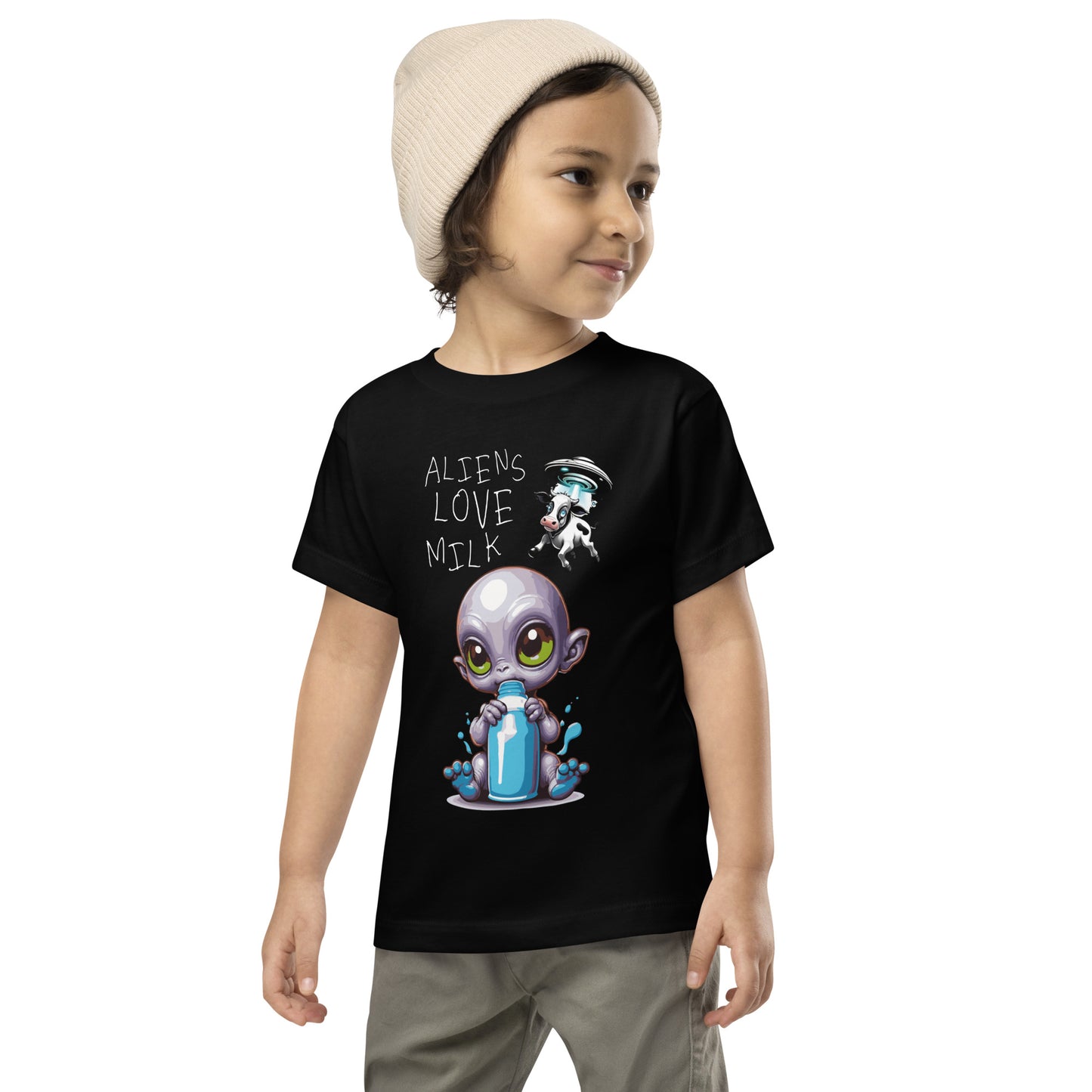 Short-sleeved T-shirt for children 2-5 years "aliens love milk"