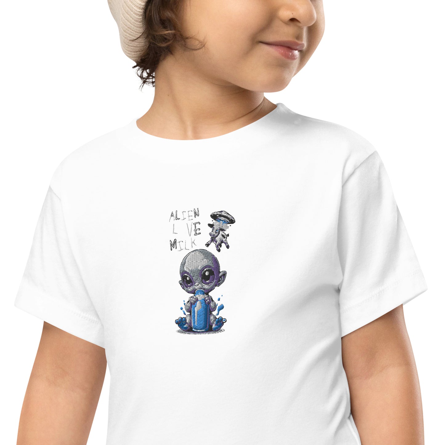 Short-sleeved T-shirt for children 2-5 years "aliens love milk, embroidered center chest"